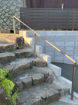 外部手すり取り付け工事 外部手すり取り付け工事
