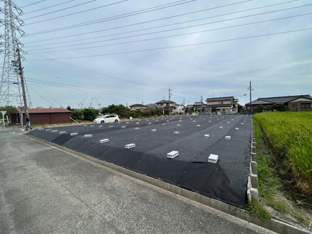 防草シート敷設工事